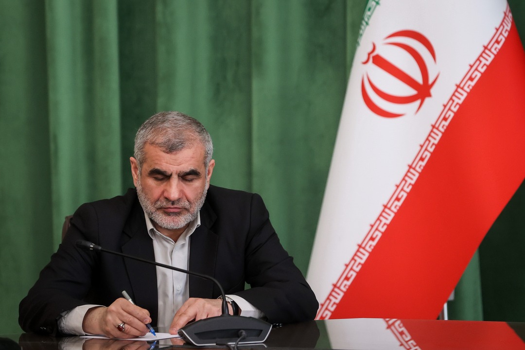 نایب رئیس مجلس درگذشت مادر دکتر حدادعادل را تسلیت گفت